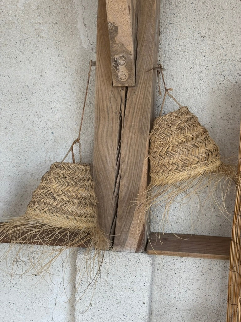 Suspension Sauvage en palmier tressé