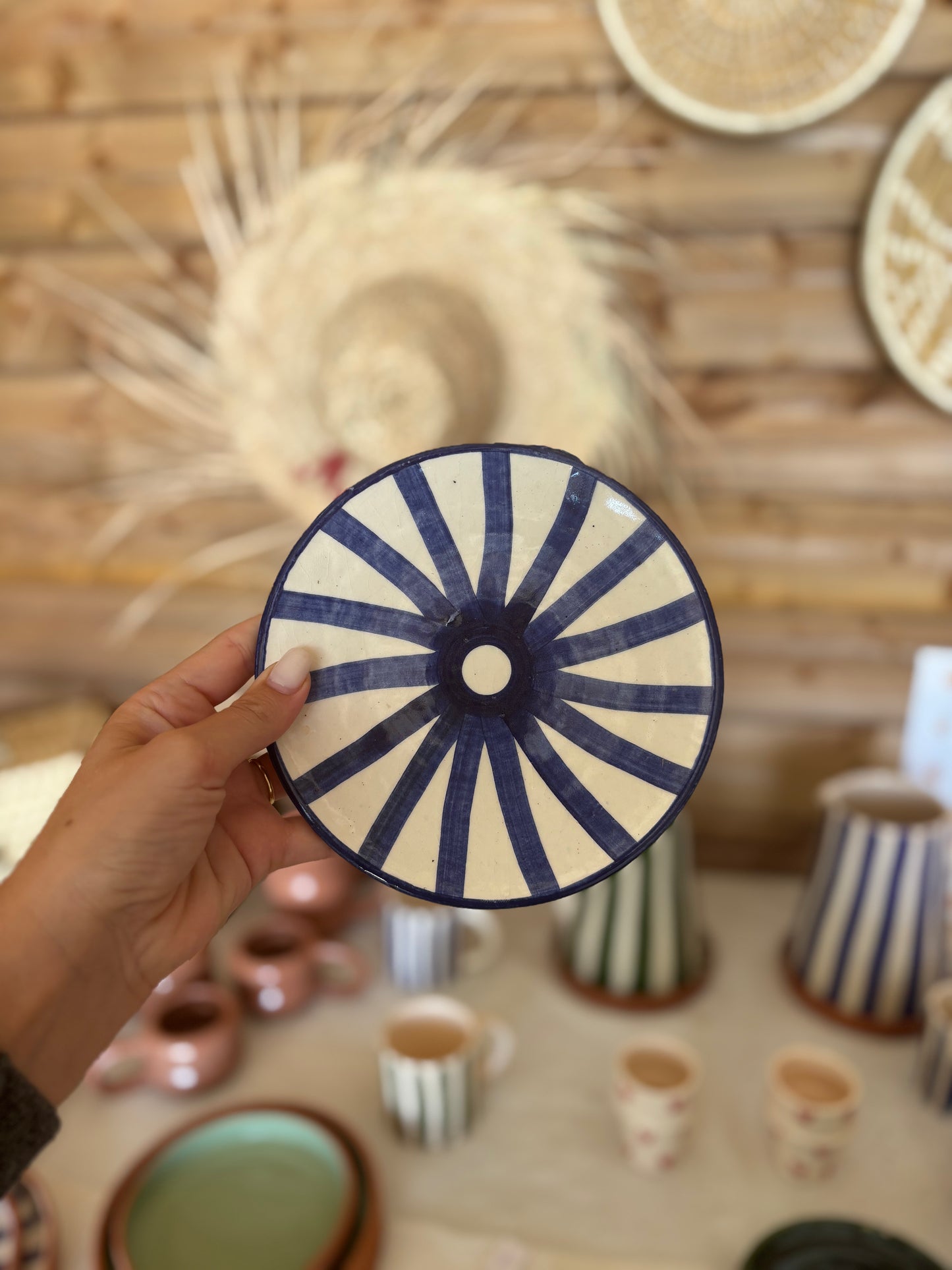 Assiette plate 16 cm – Rayée – 100% fait main