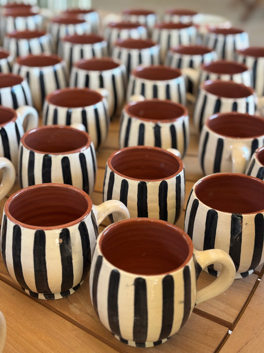 Tasse Éclipse – noire & blanche