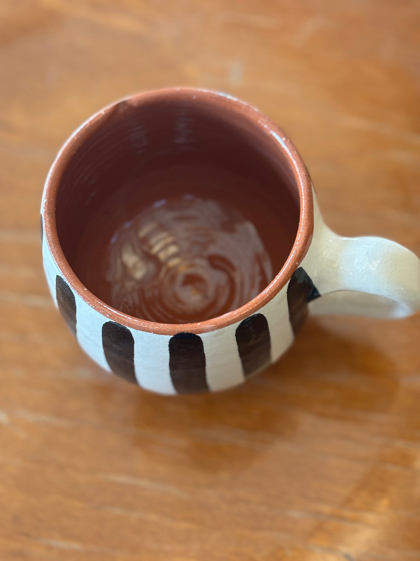Tasse Éclipse – noire & blanche